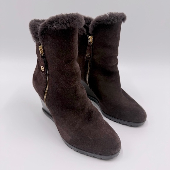 Michael Kors Women's Whitaker Brown Suede Wedge Ankle Boots 7M Shearling Lined - Picture 1 of 13